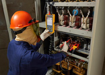 ScopeMeter 120B Series features Connect-and-View technology that recognizes signal patterns and automatically sets up the scope’s triggering, amplitude, and time base eliminating the typical trial-and-error setup process. Courtesy: Fluke