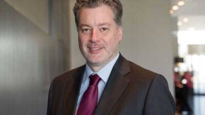 Tobias Becker, global head of the ABB Control Technology Business Unit, also said the new System 800xA V6 enables users to maintain a leading edge in application client automation control platforms, even in 2020. Courtesy: Control Engineering China, ABB