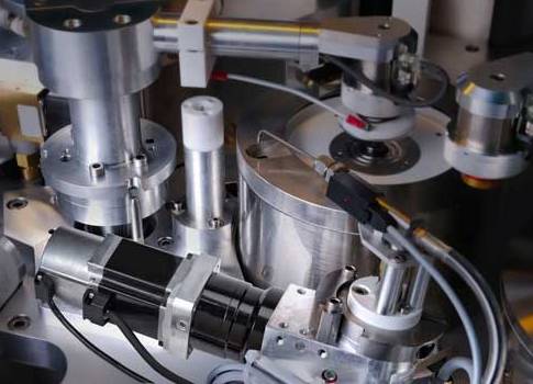 Figure 3: The servos and actuators in this three-axis system provide accurate coordinated motion for continuous motion assembly equipment. Online tools for selecting servo systems and compatible gearboxes include the AutomationDirect SureGear online selec