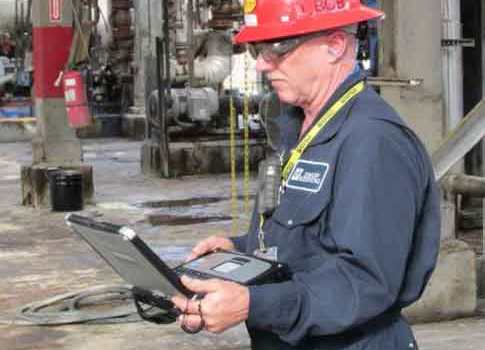 Figure 1: Wireless access point is a key component in a WirelessHART mesh network, part of an Emerson Process Management installation at Ergon Refining. Sensor data is sent to the Emerson’s AMS Suite software with ValveLink, Smart Meter Verification, and