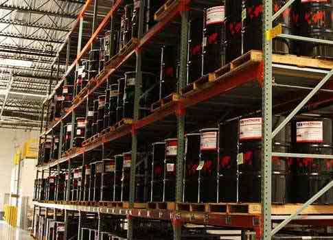 FactoryTalk Historian software tracks key variables for Whitmore Manufacturing, such as lubricant temperature, weight, and mixing time for the facility’s more than 20 mixers. The historian information is fed into FactoryTalk VantagePoint EMI software from