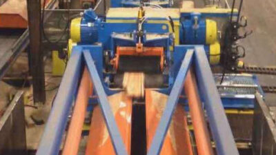 Figure 1: Motion automation manufacturer Yaskawa provides servo motors and engineering support for challenging applications. Machine vision, Yaskawa MP3200 motion controller, cam editing tool, SigmaLogic servo amps, and smart system integration helps with