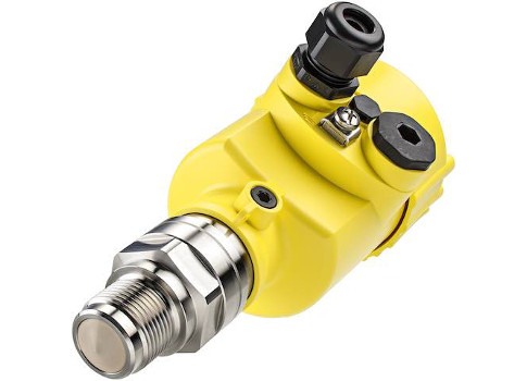 Figure 2: Small process fittings make 80 GHz radar sensors ideal for retrofitting onto existing tanks. Courtesy: VEGA Americas