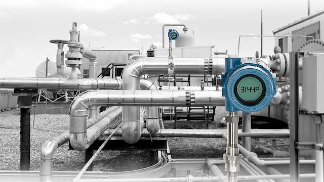 Emerson's Rosemount X-well Technology surface sensing temperature measurement solution is designed to measuring the pipe surface temperature and ambient temperature. Courtesy: Emerson