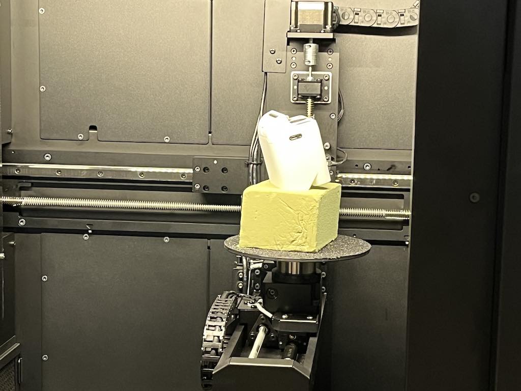 Figure 2: Lumafield uses an X-ray scanner while spinning a part to produce thousands of images to create a representation of the model, which is reconstructed through an algorithm to a 3D model. Courtesy: Chris Vavra, CFE Media and Technology