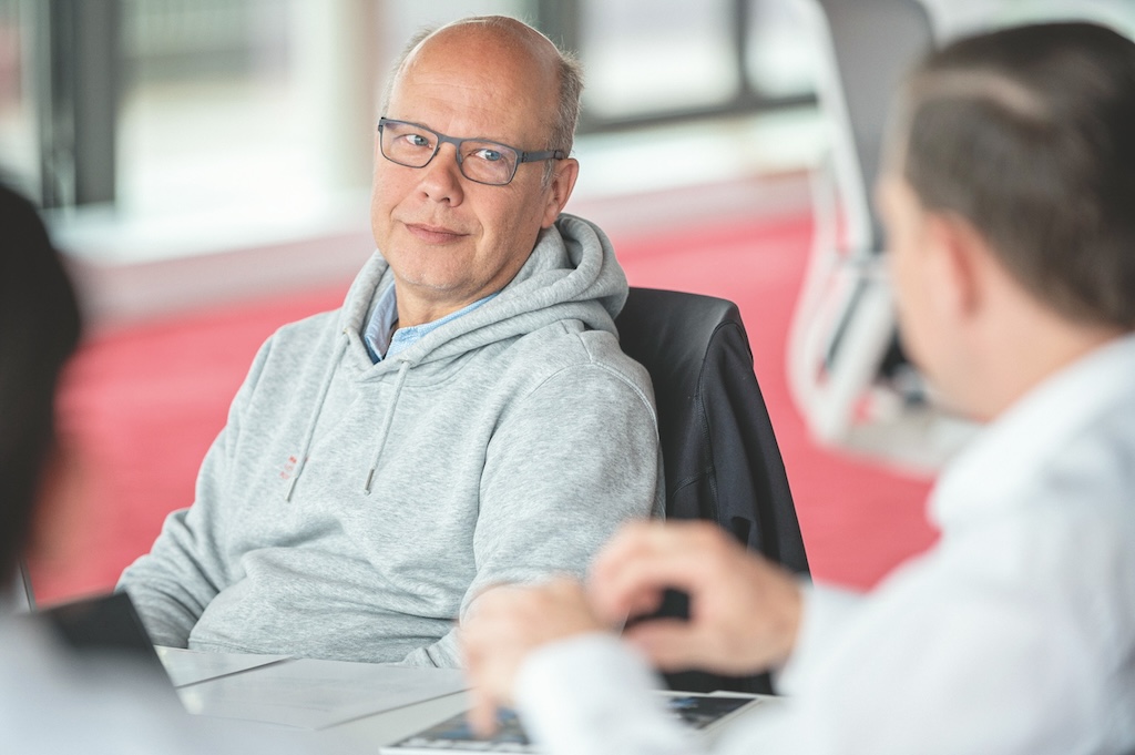 What is the state of research in robotics? Prof. Christian Wurll (l.) and DEng. Werner Kraus provided insights. 