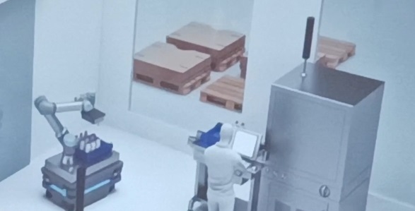 Figure 4: Machine tending assistance: An industrial mobile robot can deliver materials and remove finished product from machines to help operators increase throughput, suggested Robert Bollinger, owner, Dynamic Horizons Automation Solutions LLC, during a conference session at Automate 2024. 