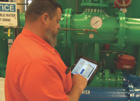 A Carson City employee monitors asset performance and KPI data directly from his mobile device. Courtesy: Schneider Electric