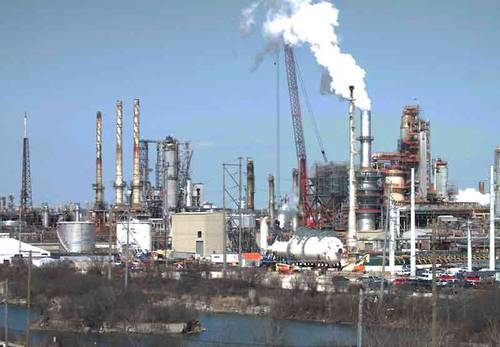 The oil and gas industry has plenty of data; now it needs to put it to better use. Image courtesy: CFE Media