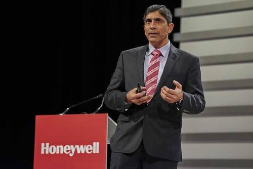 Vimal Kapur, president of Honeywell Process Solutions (HPS), at the annual Honeywell User Group (HUG), in Madrid in November 2015, explained the importance of data analysis to improve process safety, reliability, security, and sustainability. Courtesy: Co