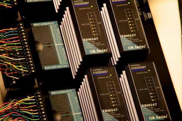 Invensys 247 FBM fits into the standard base plate of its I/A Series DCS and can be programmed with software to manage most standard I/O combinations. Courtesy: Invensys and Paul Maggetti of Maggetti Digital Media