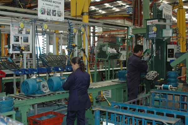 Lean manufacturing focuses on continuous improvements in the form of people (work satisfaction), products (design to succeed) and processes (as direct as possible), as applied at the Siemens Guadalajara plant. Courtesy: Siemens Industry
