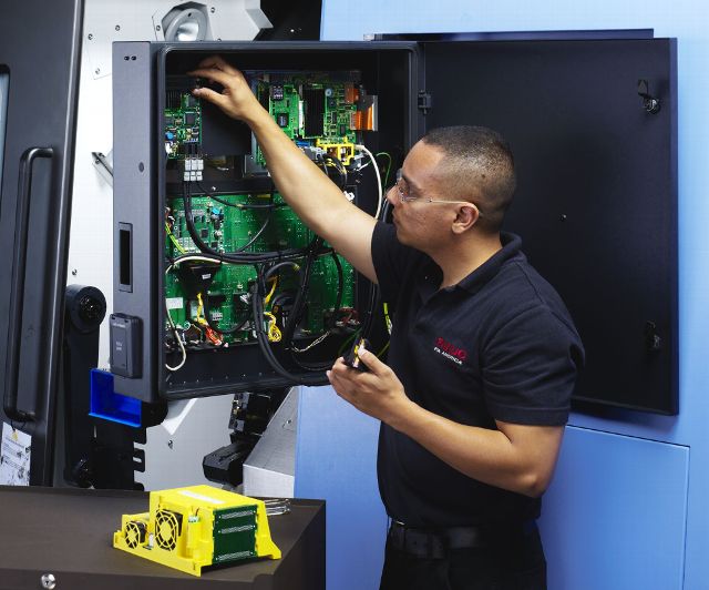 Fanuc 30i/31i/32i-Model B CNC offers CNC predictive and preventive maintenance tools for motors and fans. Courtesy: Fanuc FA America