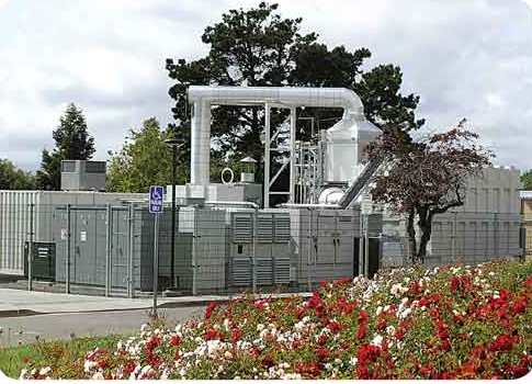 Environmentally friendly: The liquid-cooled design of the Rockwell PowerFlex 700L VFD allows for a small footprint, making it easy to fit the drive into a sealed outdoor enclosure, which extends the life of the electrical equipment. Courtesy: Rockwell Aut